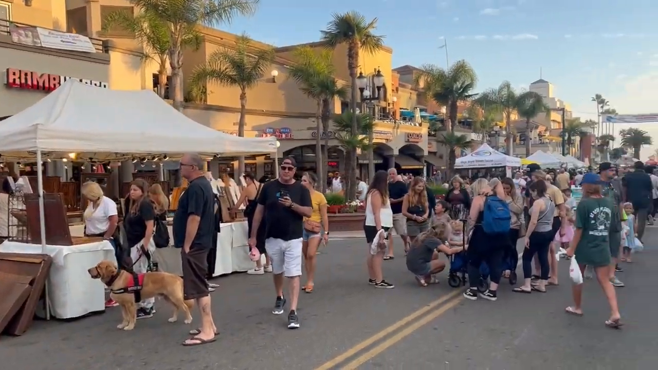 Downtown Farmer's Market in Huntington Beach, CA. 